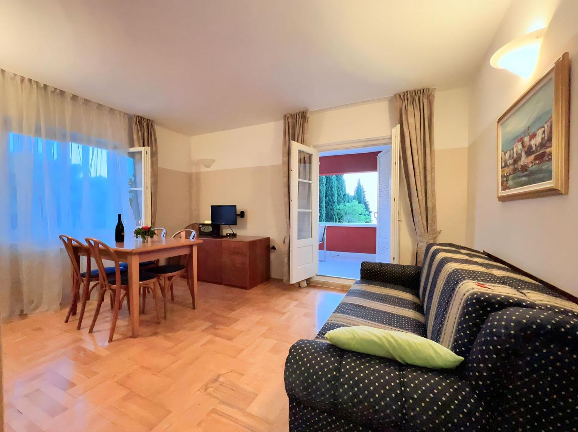Villa Valdepian Apartments Savudrija Eksteriør bilde